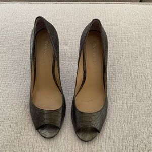 Enzo Angiolini Croc Peep Toe Pumps - Size 9